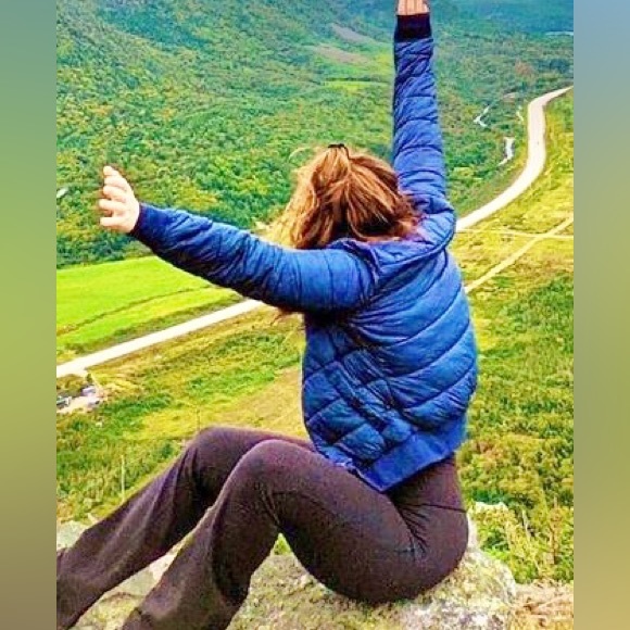 Garage size medium cropped blue puffer coat - Picture 5 of 5